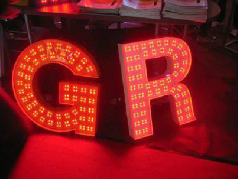  南靖县LED发光字有哪些优势？